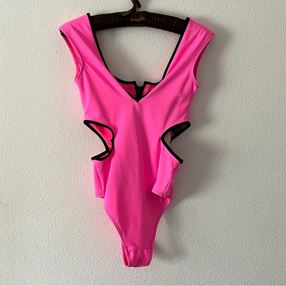 {Zara} Brand New Cut Out One Piece Swimsuit